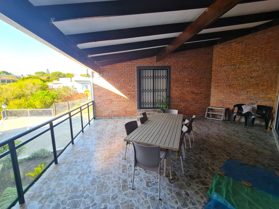 4 Bedroom Property for Sale in Noorsekloof Eastern Cape